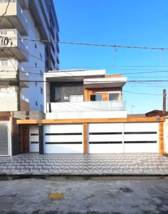 Imagem CASA SOBREPOSTA NA MIRIM 2 DORMITÓRIOS 1 VAGA!!!