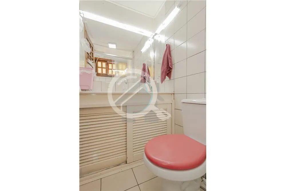 Imagem Apartamento de 1 dormitório na Cidade Baixa, região central de Porto Alegre. Imóvel de fundos, si...