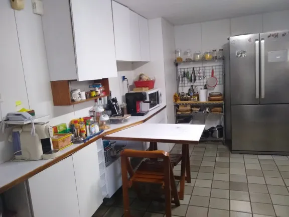 Imagem Apartamento com 4 Quartos à Venda, 243 m² em Madalena - Recife