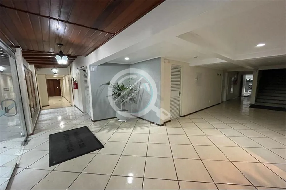 Imagem Charmoso apartamento de fundos na Av. Protásio Alves próximo ao Sesc. O imóvel foi todo reformado...