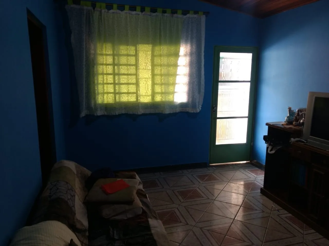 Imagem Casa à venda 2 Quartos, 1 Vaga, 250M², Jardim Sandra Maria, Taubaté - SP