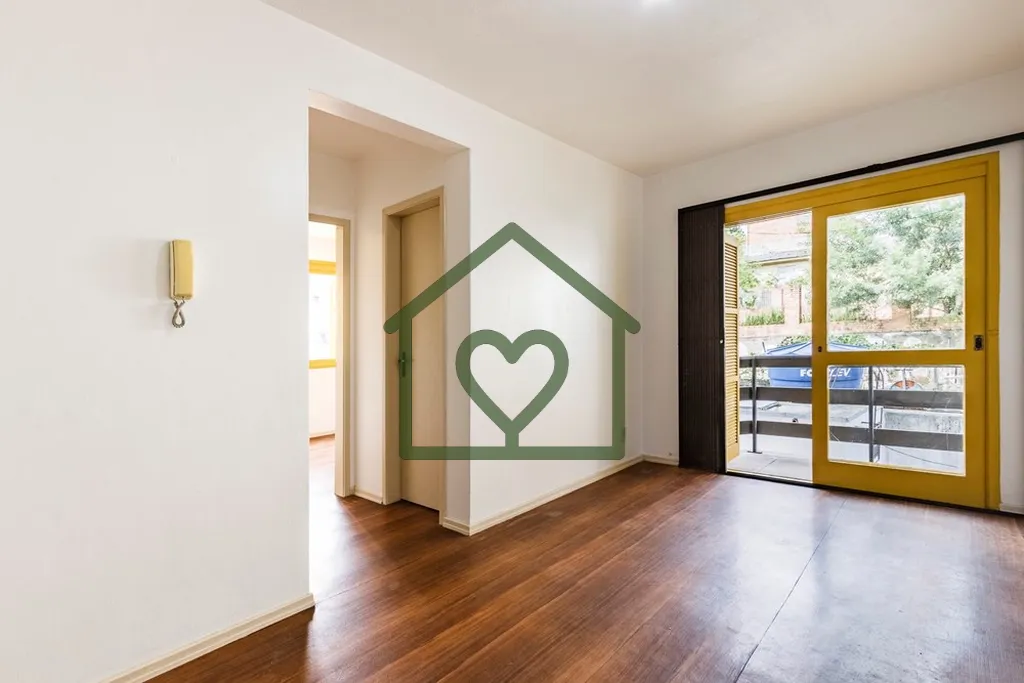 Descubra este encantador apartamento reformado com ótimo preço, pronto para morar e ideal para inv...