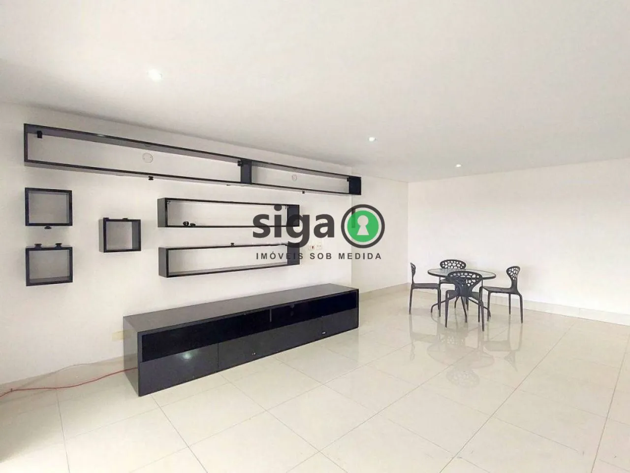 Imagem Casa em condomínio fechado na Granja Viana 4 suites 4 vagas