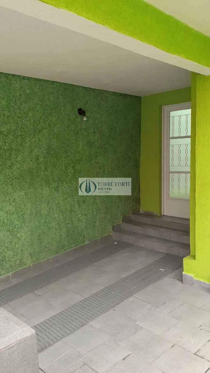 Imagem Casa térrea, 2 quartos, 2 vagas, na Vila Diva