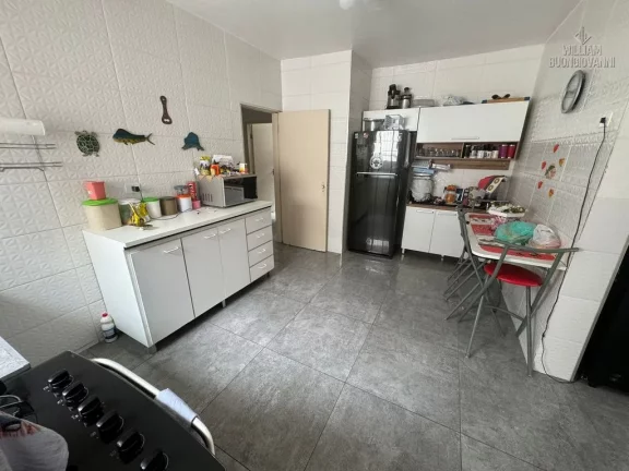 Imagem asa térrea 5 dormitórios sendo 1suíte no Bairro Imperador