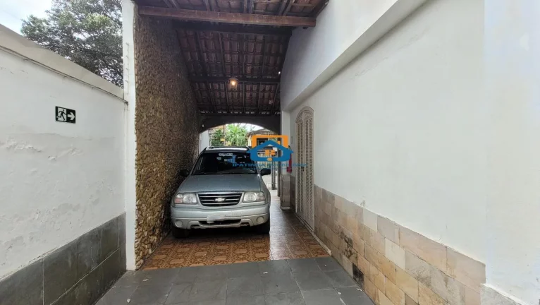 Imagem Casa a venda próximo ao hospital no bairro imbaúbas.
