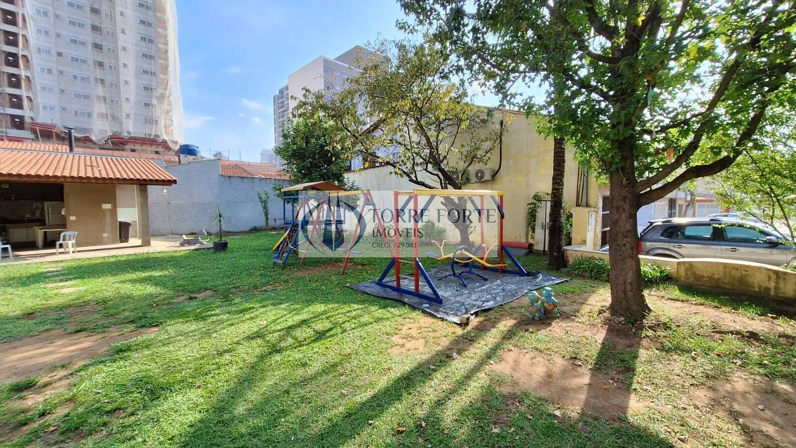 Imagem Sobrado 3 dormitórios 1suíte, 4 vagas em condominio no Jardim Independência