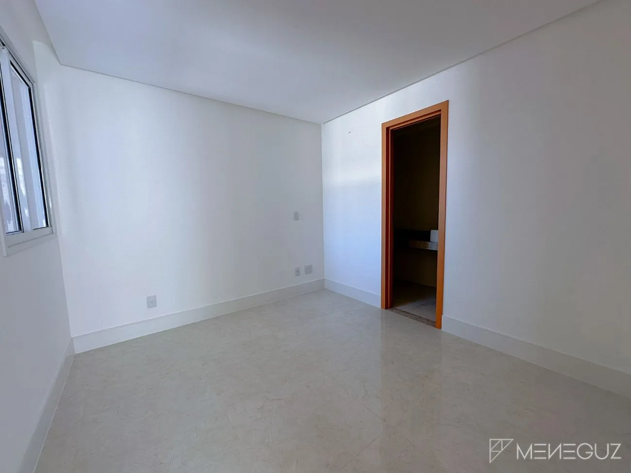 Imagem Apartamento 4 suites frente mar com area externa praia do morro!