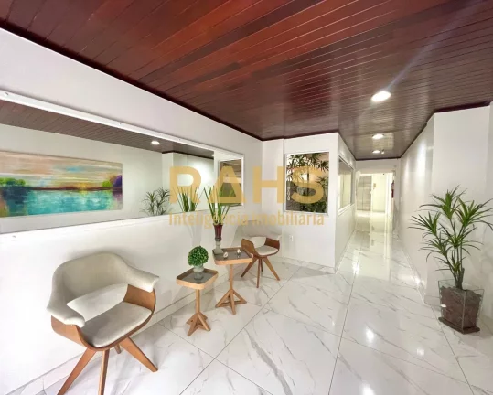 Imagem Excelente Apartamento com 2 quartos e elevador no Bucarein. Conta com 70,86 m² privativos muito bem...