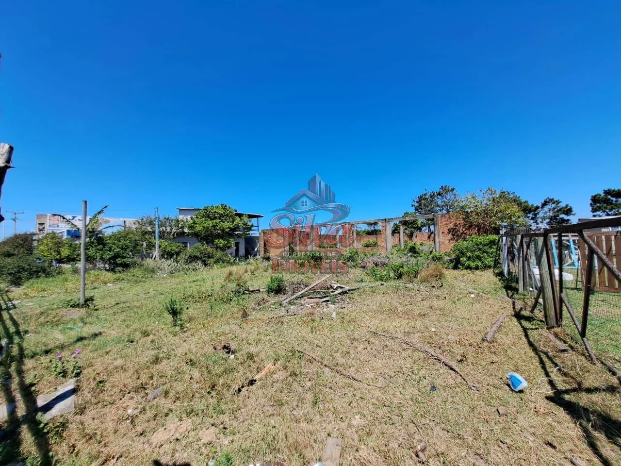 Imagem T32 |Terreno Escriturado em Avenida Asfaltada - 728m²