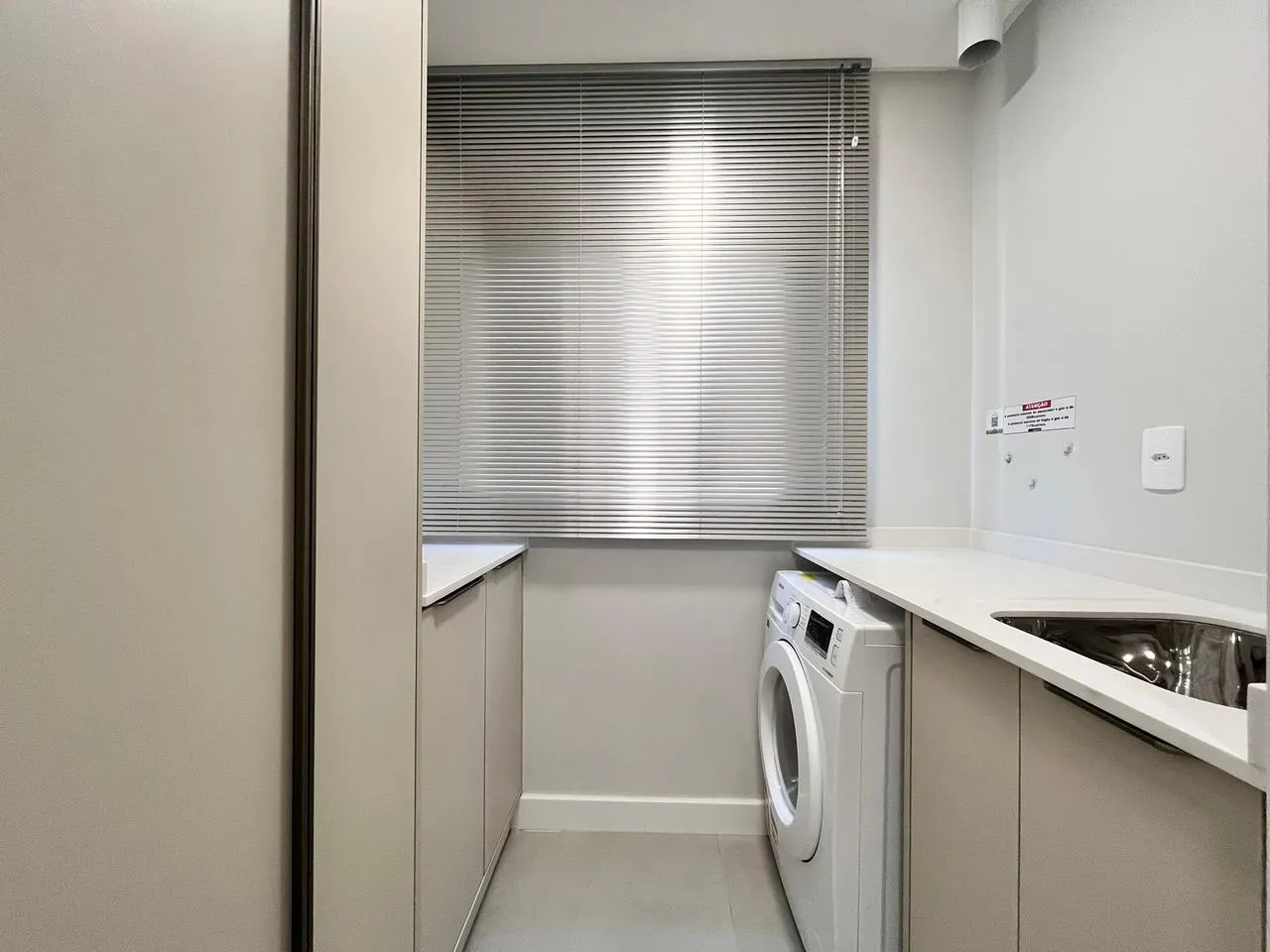 Imagem Apartamento com vista para o mar à venda com 70m2 por R$ 1.080.000,00