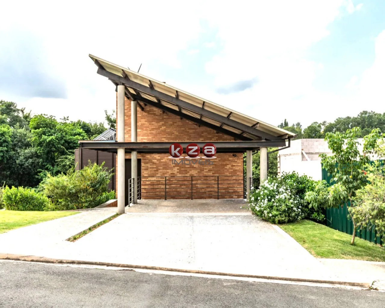 Imagem Casa de Luxo à Venda em Valinhos-SP, Condomínio Villa Lombarda: 6 Quartos, 5 Suítes, 3 Salas, 7 Banheiros, 504m² - Imperdível!