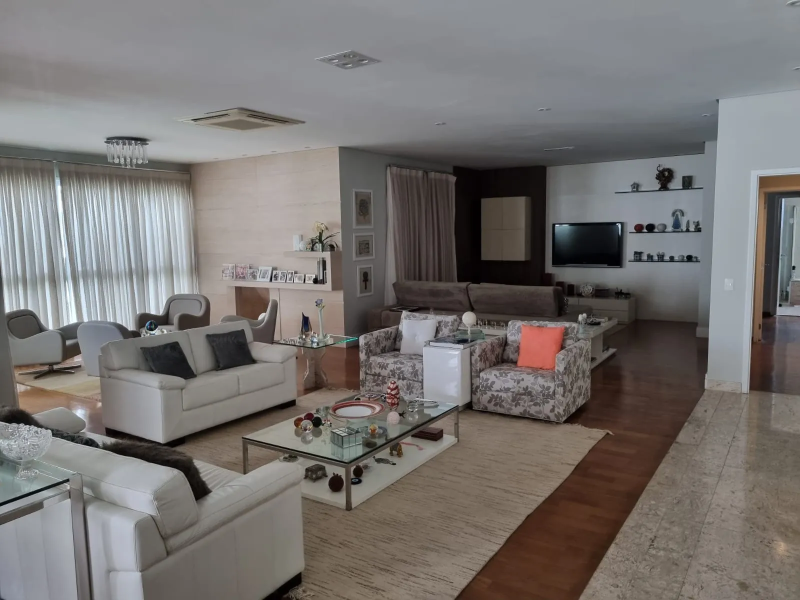 Imagem LINDO APARTAMENTO DE 322M² NO RESIDENCIAL THE PENTHOUSES TAMBORÉ!!!