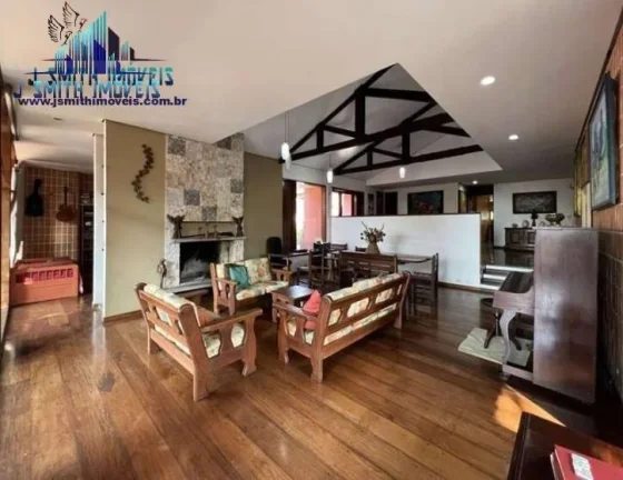 Imagem CASA TÉRREA, CONTEMPORÂNEA, 4 DORMS (2 SUÍTES), PISCINA, TERRENO GIGANTE!!