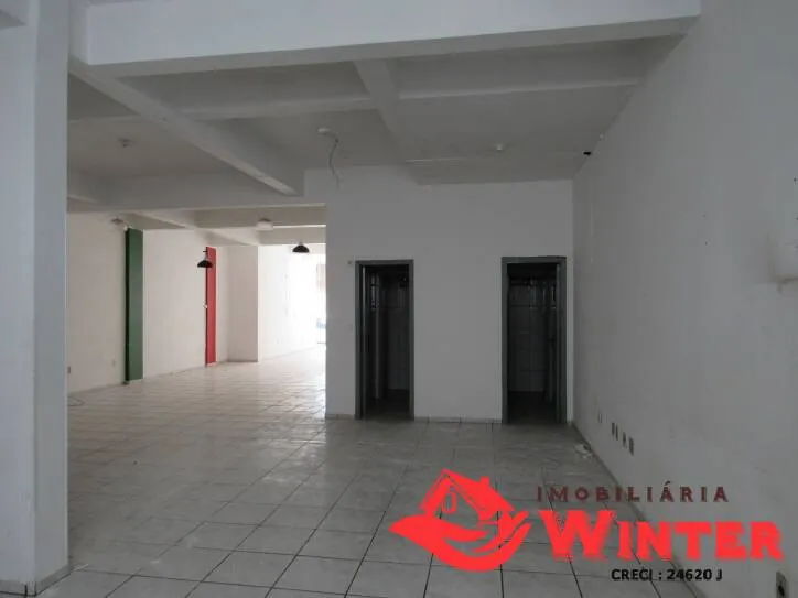 Imagem Sala comercial térrea com 131,00 m² no centro de Vale Real