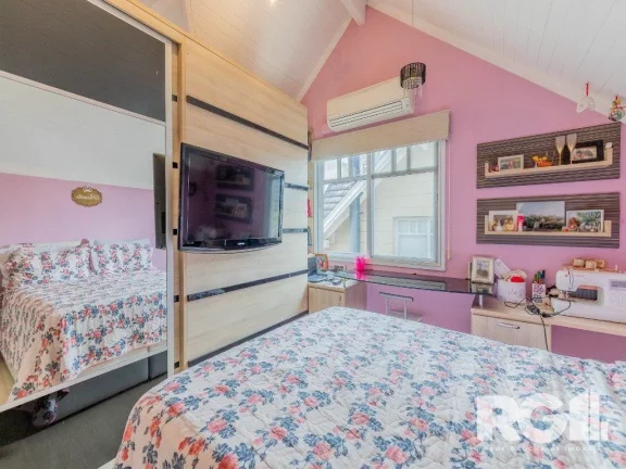 Imagem Casa em Condomínio para venda no bairro Jardim Carvalho em Porto Alegre