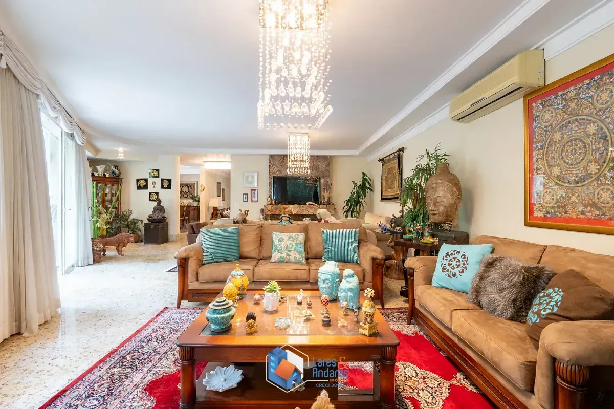 Imagem Casa no condomínio Vitória Régia para venda com 4 quartos, sendo 2 suítes, 800m²