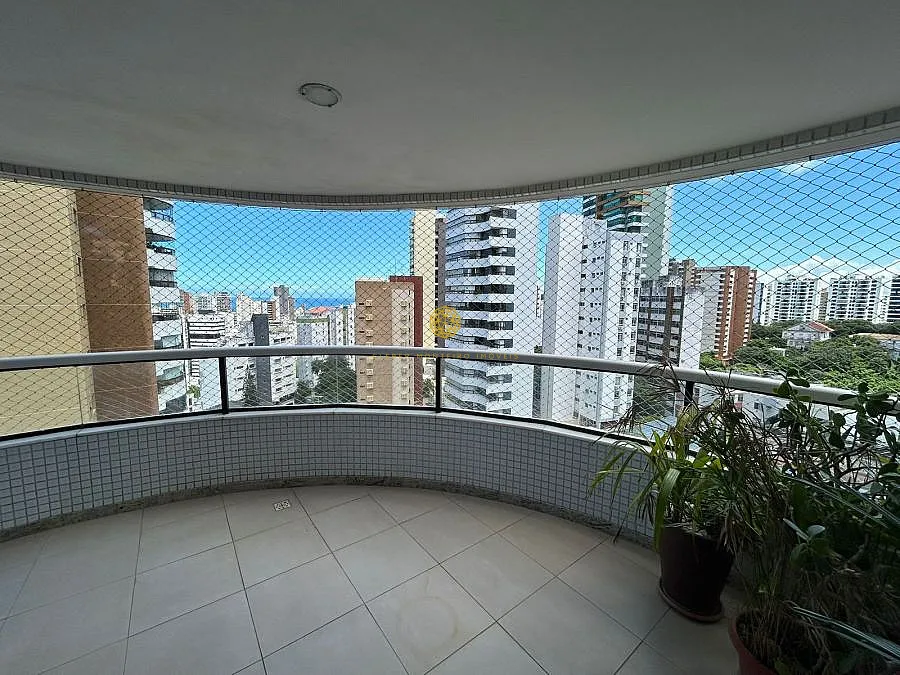 Imagem Apartamento 4 Suítes na Graça  Mansão Rio de São Pedro
