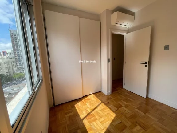 Imagem Excelente oportunidade: Apartamento de luxo com 3 suítes na Vila Nova Conceição, São Paulo-SP - 94m², 4 banheiros e vaga de garagem!