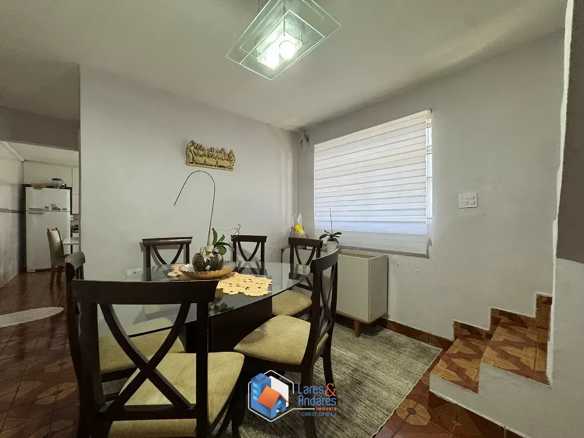 Imagem Sobrado para venda em Chácara Belenzinho com 3 quartos, sendo 1 suíte, 200m²