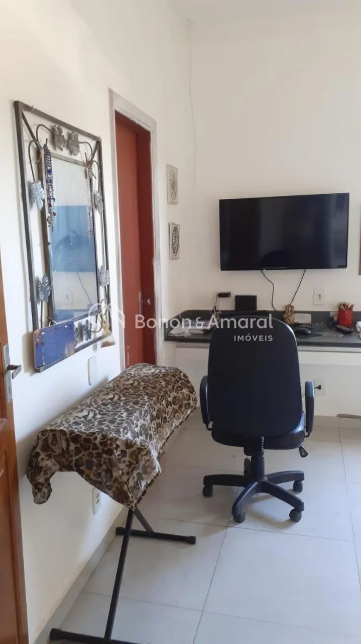 Imagem Casa com 4 Quartos e 6 banheiros à Venda, 240 m² por R$ 960.000