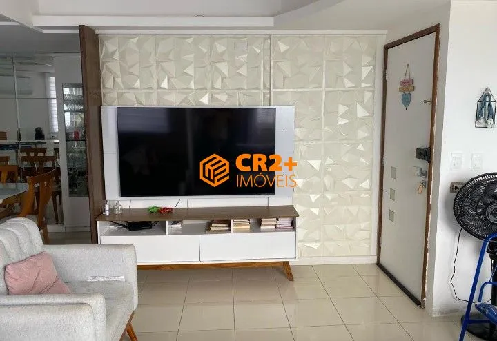 Imagem Vendo Excelente Apartamento em casa amarela 87m2- 3 quartos sendo uma suíte
