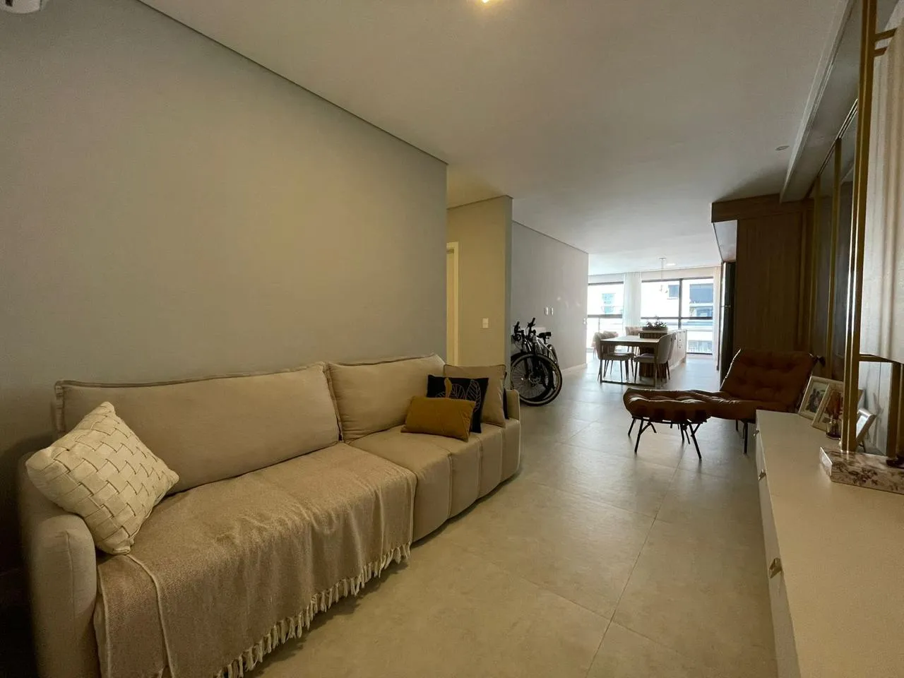 Imagem Apartamento à venda com 127m2 por R$ 2.200.000,00