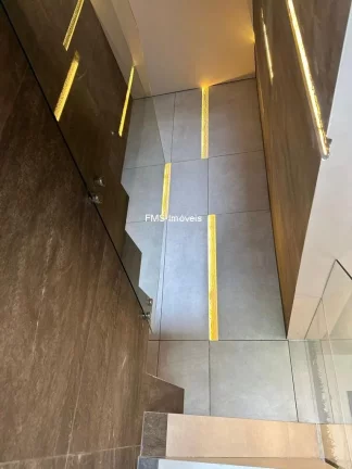 Imagem Apartamento à venda em São Paulo-SP, Pinheiros: 2 quartos, 2 suítes, 3 salas, 4 banheiros, 2 vagas de garagem, 130 m². Aproveite!