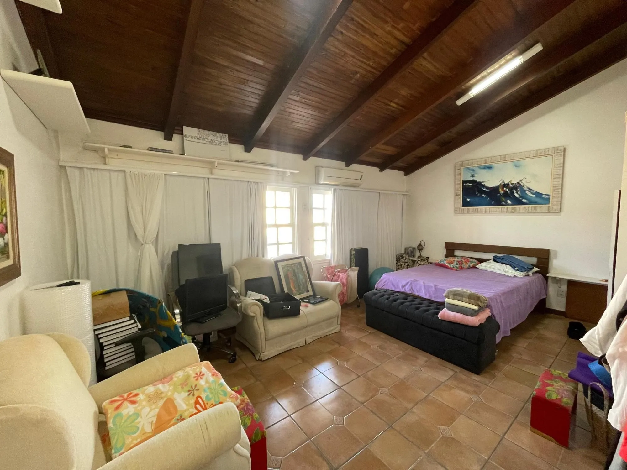 Imagem Casa para Venda - 325,72m², 4 dormitórios, sendo 1suites, 4 vagas - Jardim Isabel