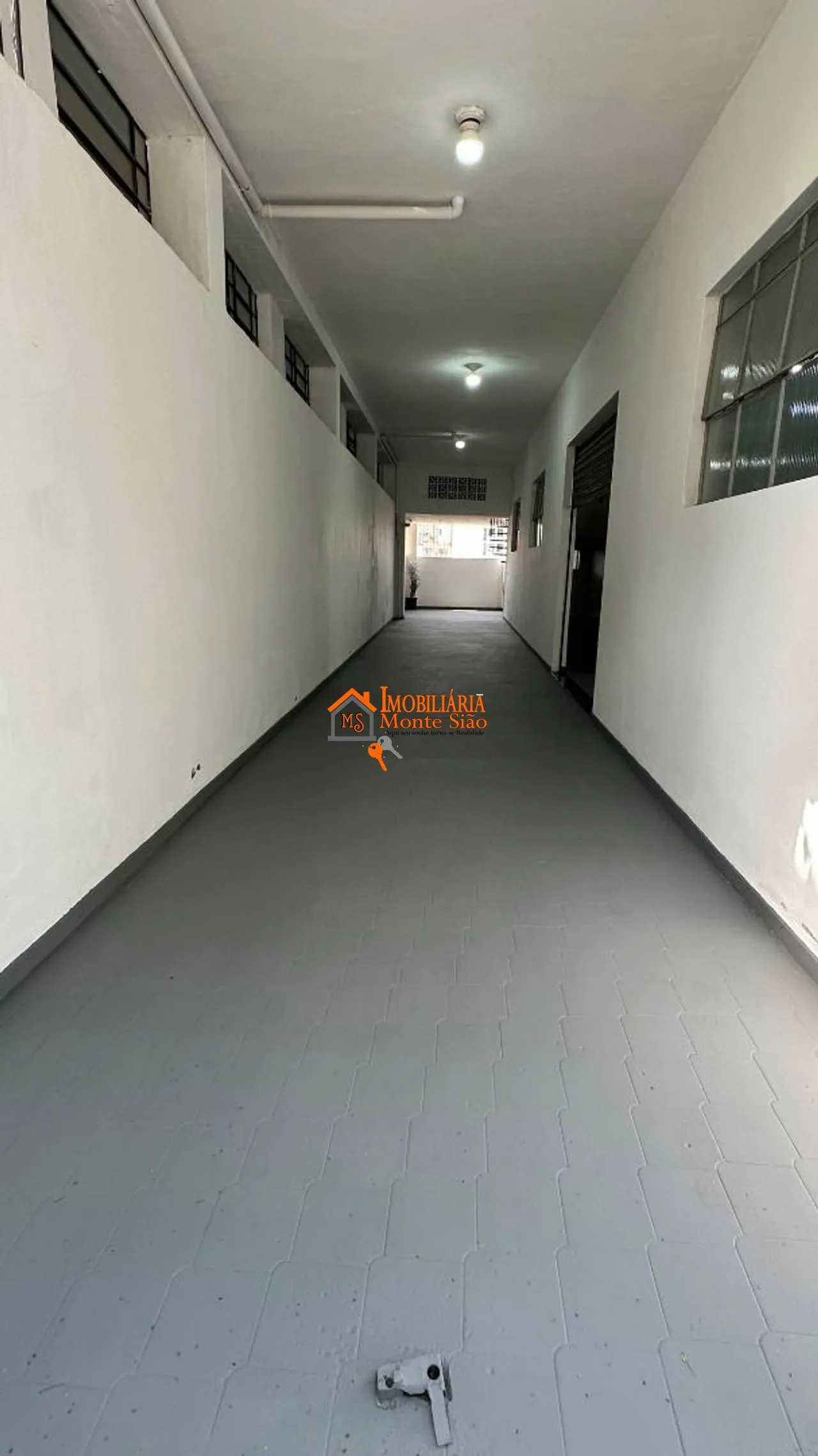 Imagem Salão para alugar, 250 m² por R$ 6.205,00/mês - Vila das Palmeiras - Guarulhos/SP