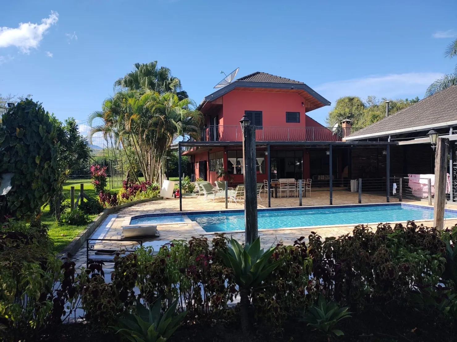 Foto do imóvel Chácara à venda 5 Quartos, 5 Suites, 4 Vagas, 5400M², Bom Sucesso, Pindamonhangaba - SP