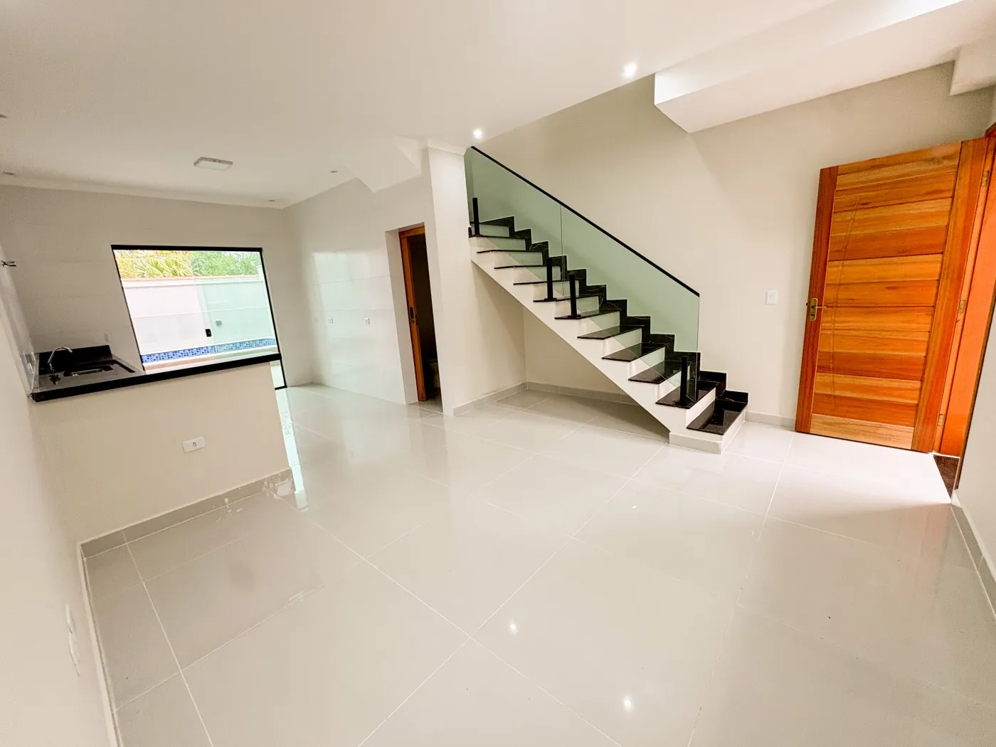 Imagem Casa para Venda em Itanhaém, Bopiranga, 2 dormitórios, 2 suítes, 1 banheiro, 1 vaga