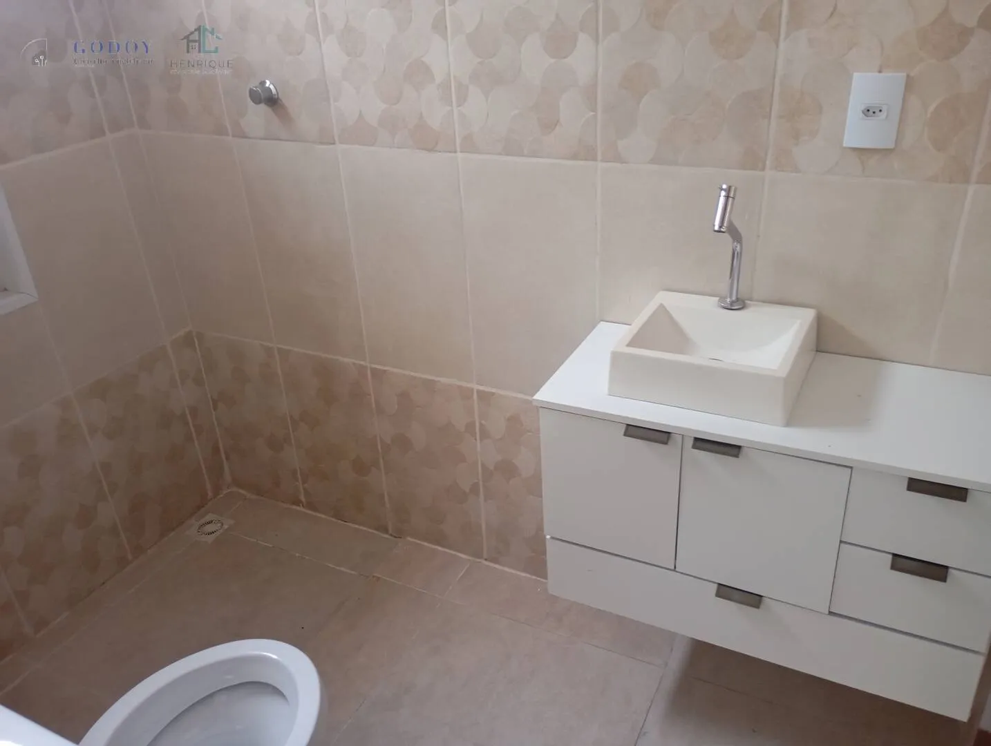 Imagem Qualidade de Vida: Casa com 3 Quartos e Espaço para Lazer