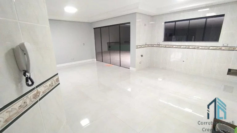 Imagem Casa a venda, em um dos melhores Bairros de São José dos Pinhais, 04 quartos sendo uma suíte e 02 Demi Suítes, 12 vagas no Aristocrata .