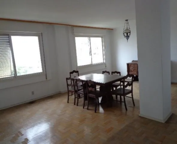 Imagem Apartamento para Venda - 168.37m², 3 dormitórios, sendo 1 suites, 4 vagas - Moinhos De Vento