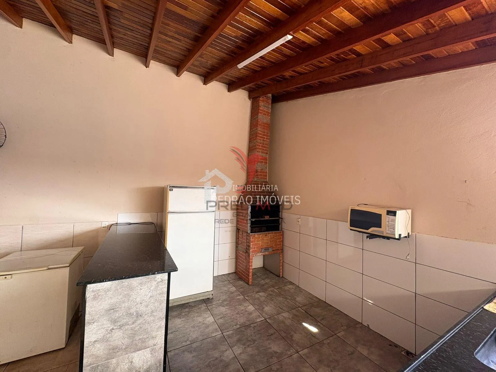 Imagem Casa de esquina no bairro Antonio Lopes. Lençóis Paulistas.. Aceita financiamento