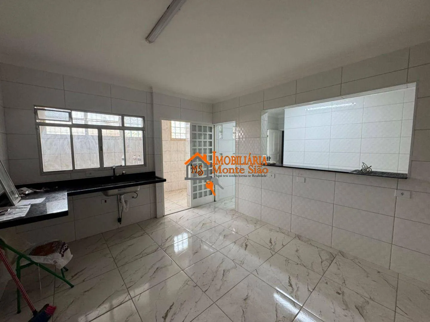 Imagem Sobrado com 2 dormitórios à venda, 250 m² por R$ 690.000,00 - Gopoúva - Guarulhos/SP