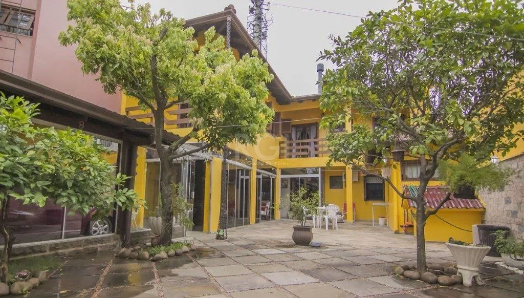 Imagem Casa para Venda - 252m², 3 dormitórios, sendo 1 suites, 3 vagas - Parque Santa Fé