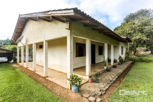 Imagem CASA NA LOCALIDADE FAZENDINHA - RIO NEGRO/PR - Terreno com 1.500m2 - Residência com 150,00m2 - PREÇO DE OPORTUNIDADE.