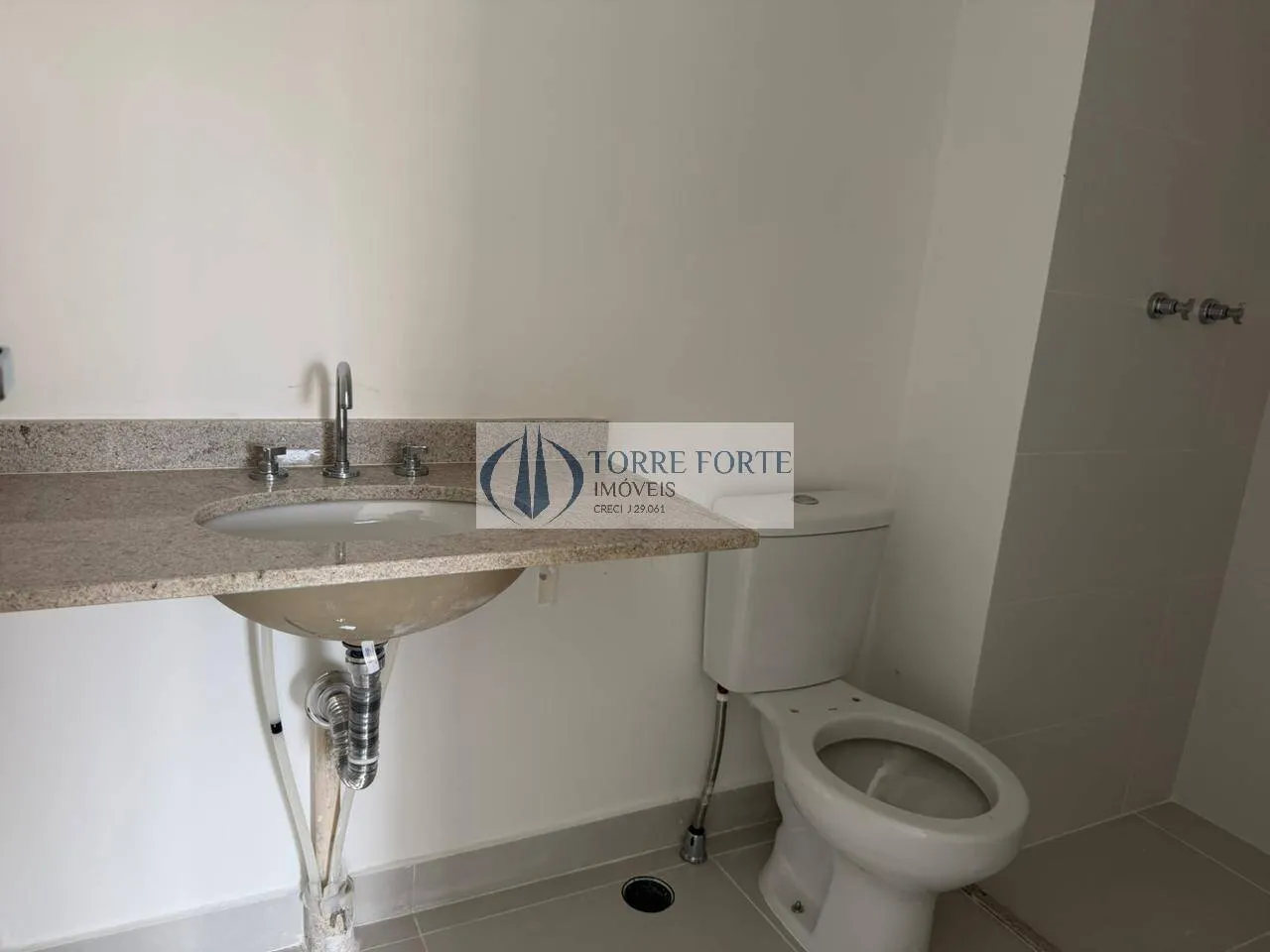 Imagem Lindo Apartamento com 2 dormitórios e Varanda Gourmet na Vila Ema 