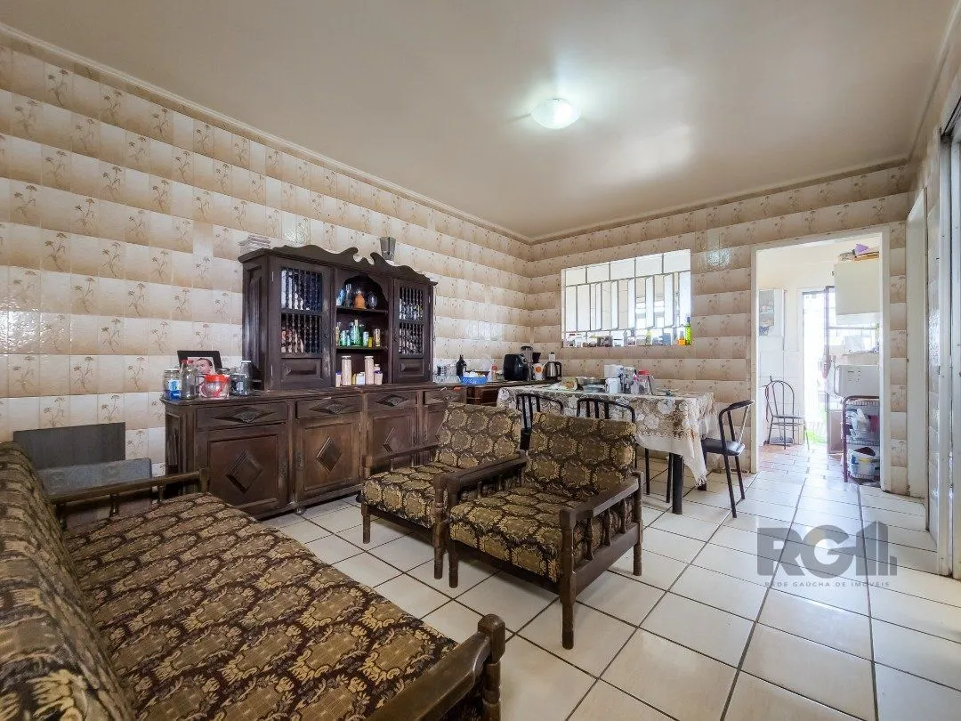 Imagem Casa para Venda - 210m², 3 dormitórios, sendo 1 suites, 2 vagas - Tristeza