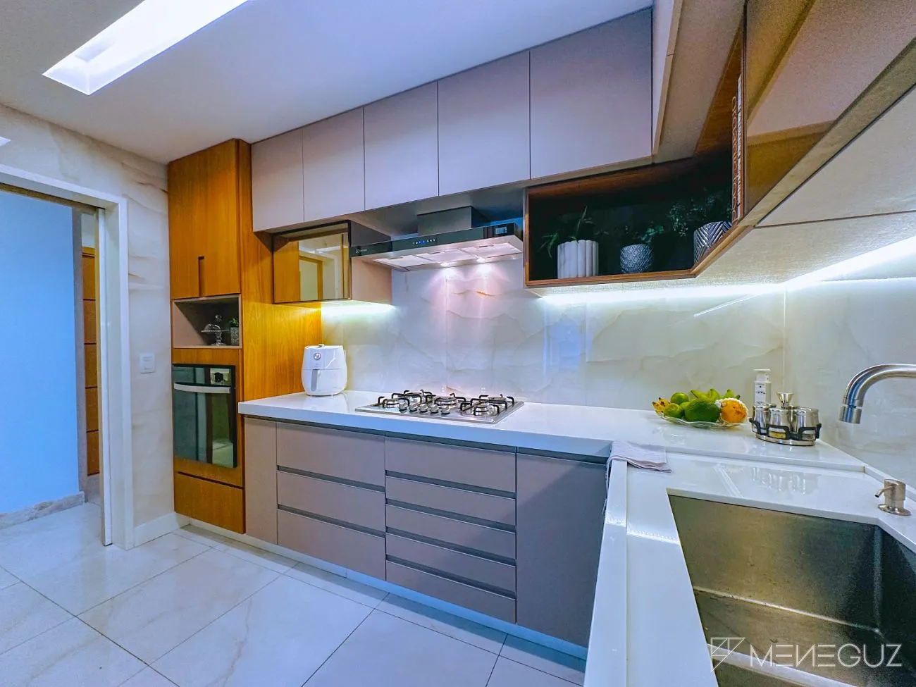 Imagem Apartamento 4 quartos, sendo 4 suítes a venda de frente para o mar na Praia do Morro em Guarapari