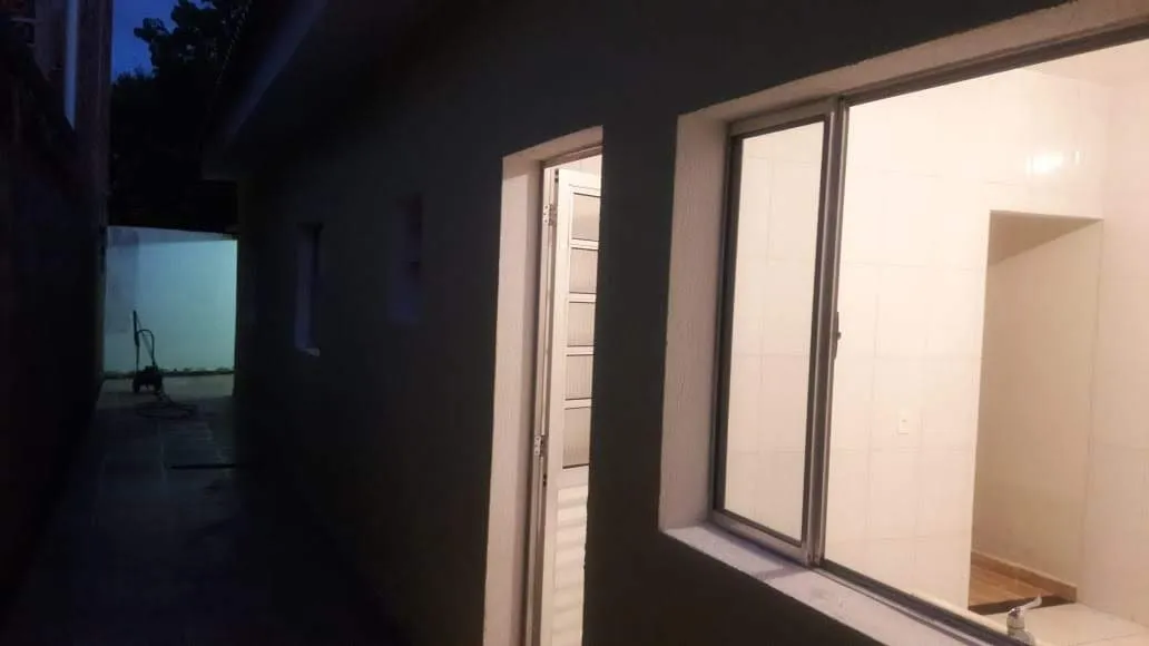 Imagem Casa a Venda em Jardim Ipanema com 2 Quartos e Garagem para 2 Carros