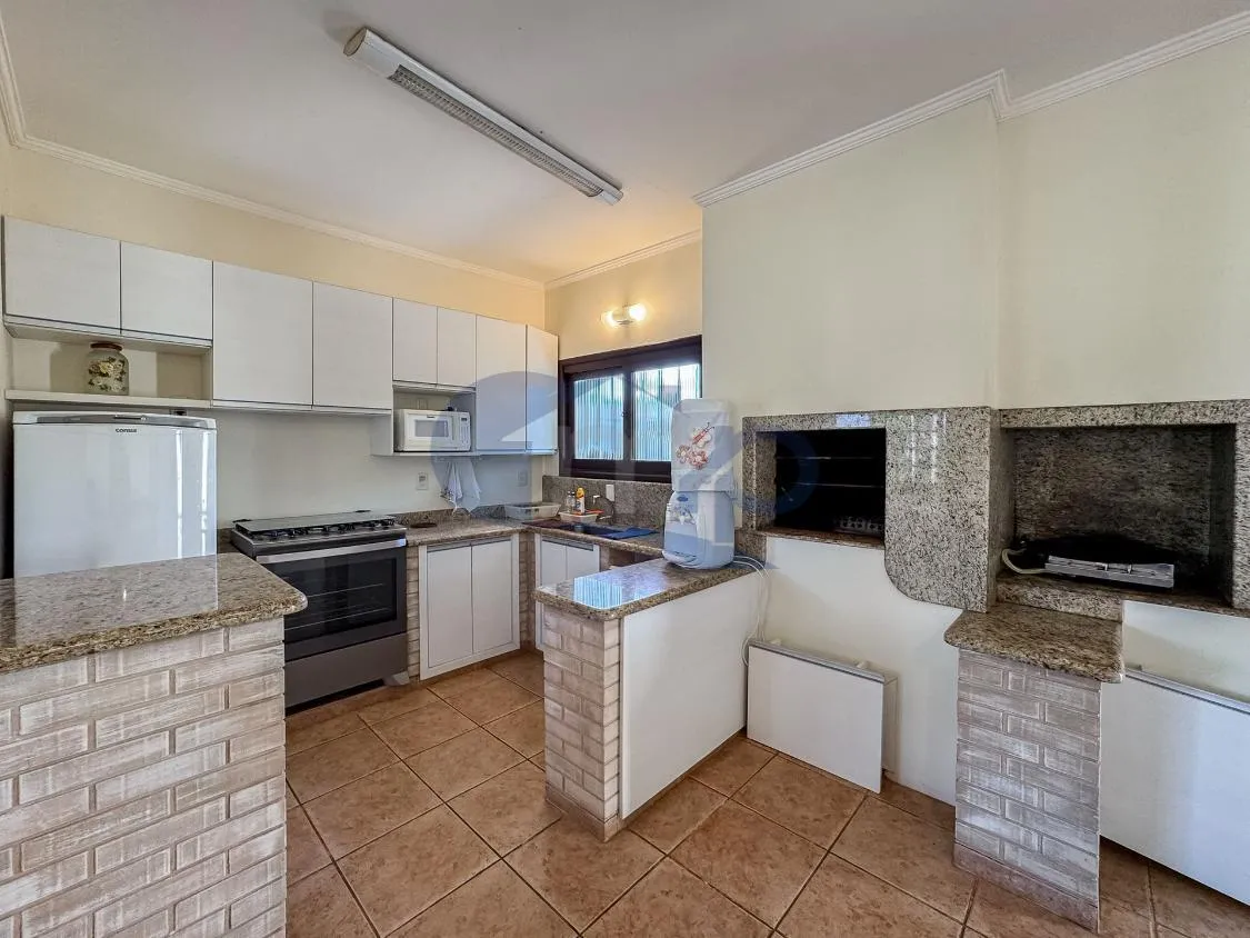 Imagem Casa a venda com 4 dormitorios na Paraiso em Torres/RS