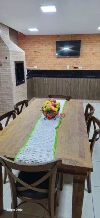 Imagem Sobrado mobiliado à venda em Condomínio - São Jos?(C) dos Pinhais