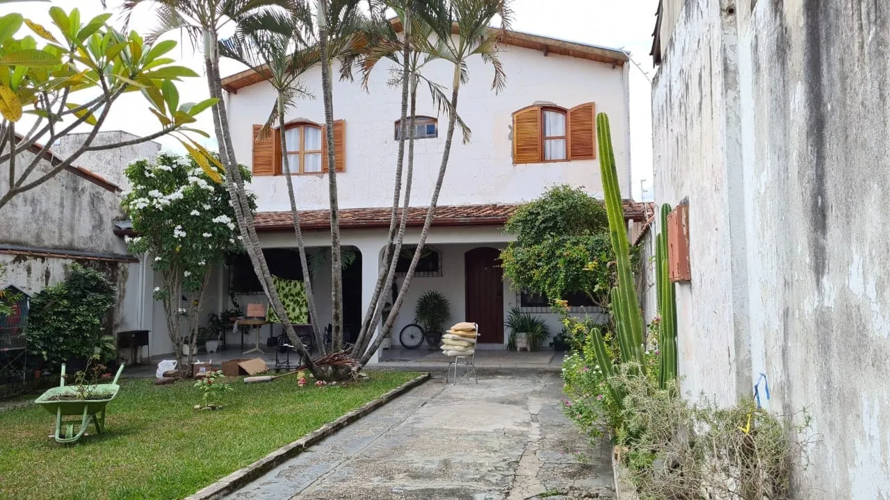 Imagem Casa à venda 4 Quartos, 3 Vagas, 300M², Crispim, Pindamonhangaba - SP
