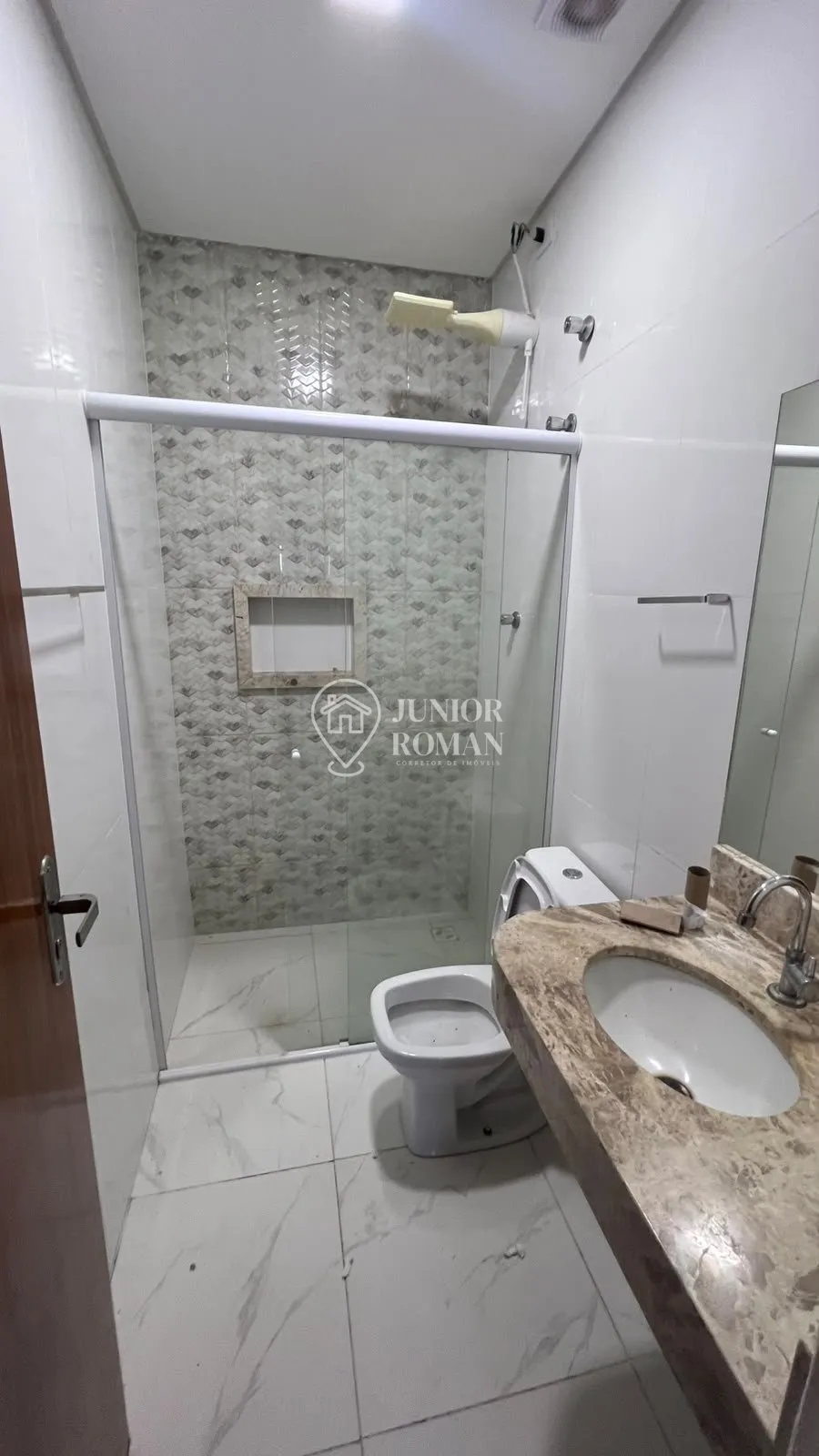 Imagem SOBRADO 4 DORM l 3 SUITES l PISCINA l ENERGIA SOLAR l ÁREA GOURMET l MORADA NOBRE - BARREIRAS/BA