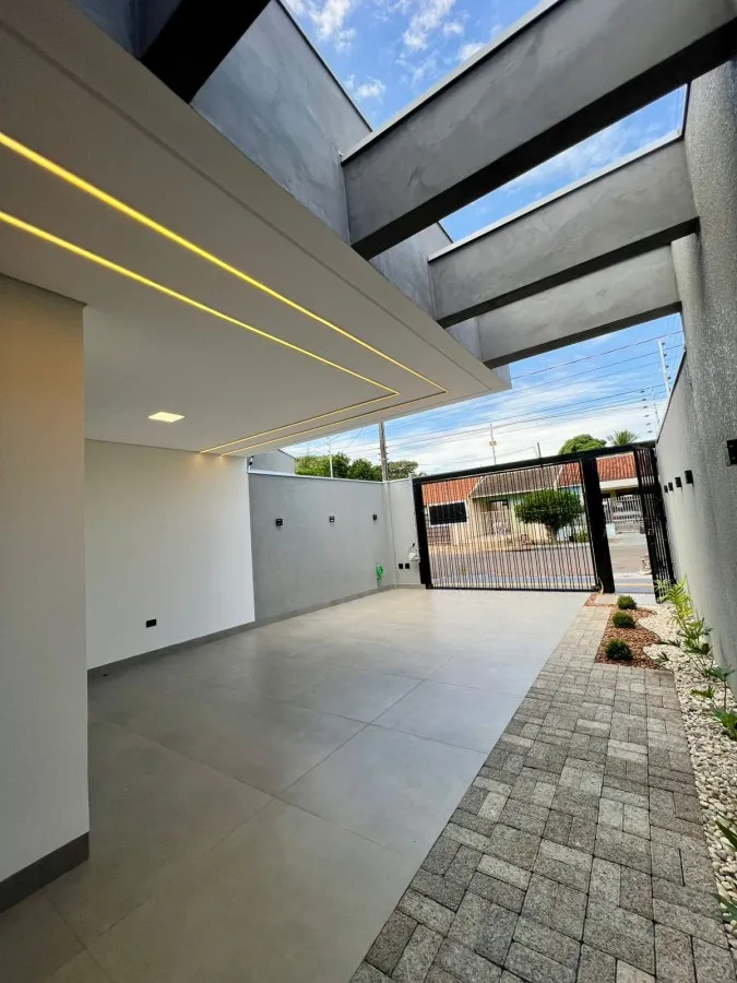 Imagem Casa para Venda em Maringá / PR no bairro Parque das Bandeiras