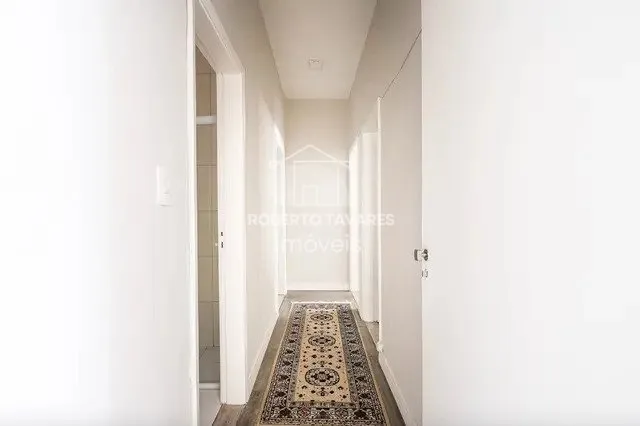 Imagem Apartamento com 294m², 5 dormitórios, 2 Suítes - 2 Vagas, para quem quer viver no sossego com grandes e deliciosos espaços, aqui é para viver em paz total. Esse imóvel é um achado, muito ensolarado, ótimo preço por m².