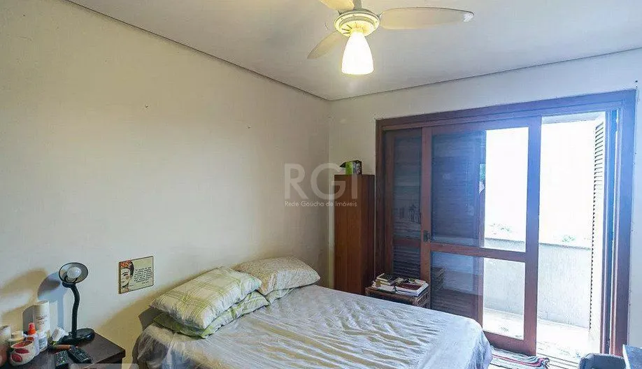 Imagem Cobertura para Venda - 207m², 3 dormitórios, sendo 1 suites, 2 vagas - Santa Tereza